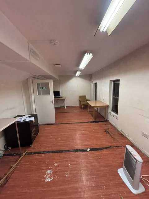 Asbestos artex removal from plasterboard walls in South Kensington